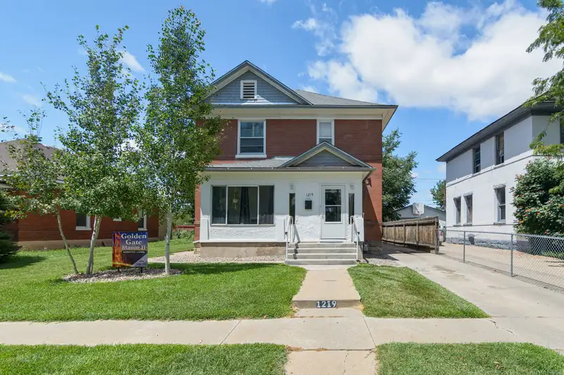 Golden Gate Manor II 1219 Lake Ave. Pueblo, CO 81004 Golden Gate Manor II 1219 Lake Ave. Pueblo, CO 81004